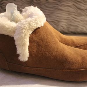 Taryn genuine suede Bootie slippers